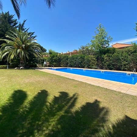 Apartament Per Parelles Reformat Amb Piscina 칼레냐 데 팔라푸르헬 외부 사진